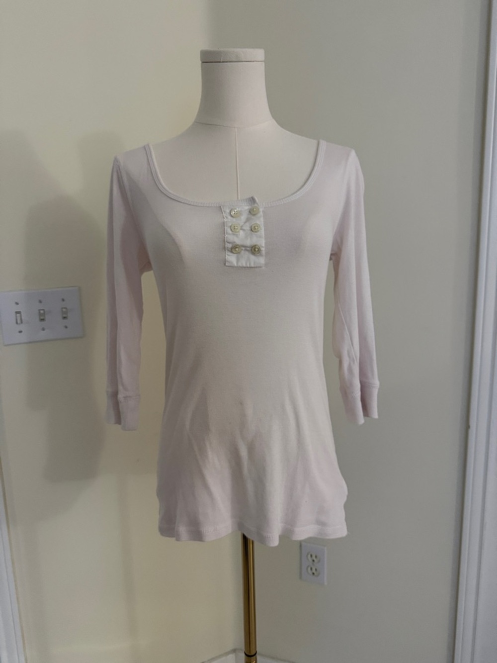 Old Navy White Scoop Neck Long Sleeve Henley Tee